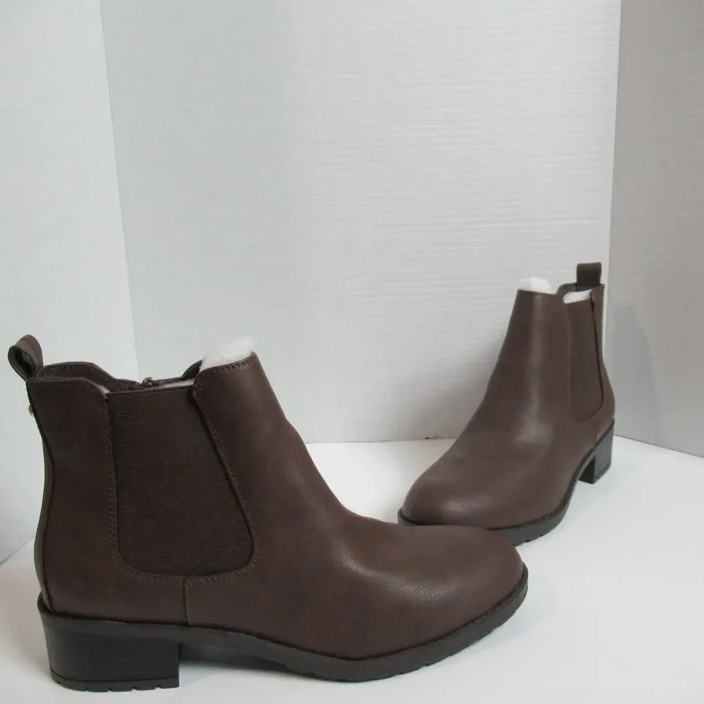 Simply Vera Boots 9.5 M Black Jaeger Buckle Ankle Bootie Faux Leather High Heel